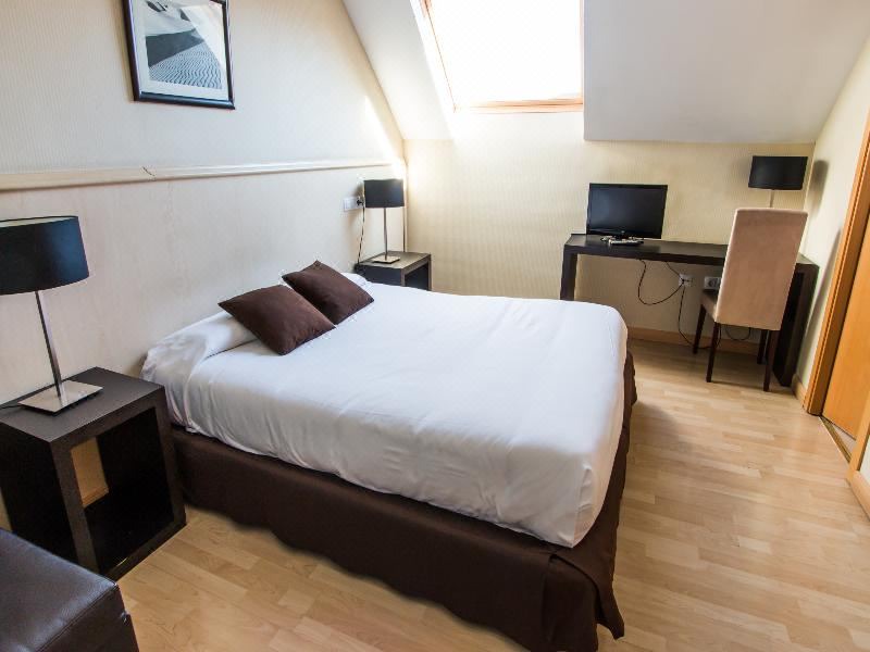 Photo of Bedroom in Canillas