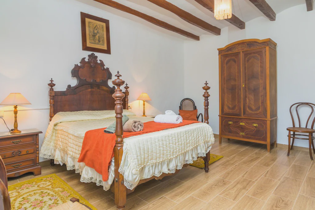 Photo of Bedroom in Soller
