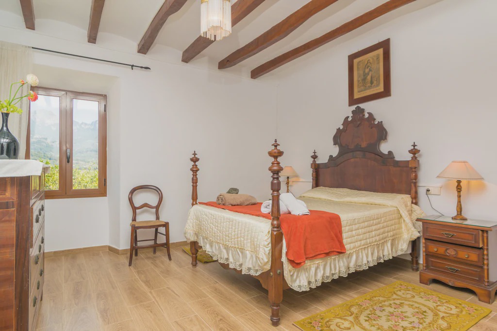 Photo of Bedroom in Soller
