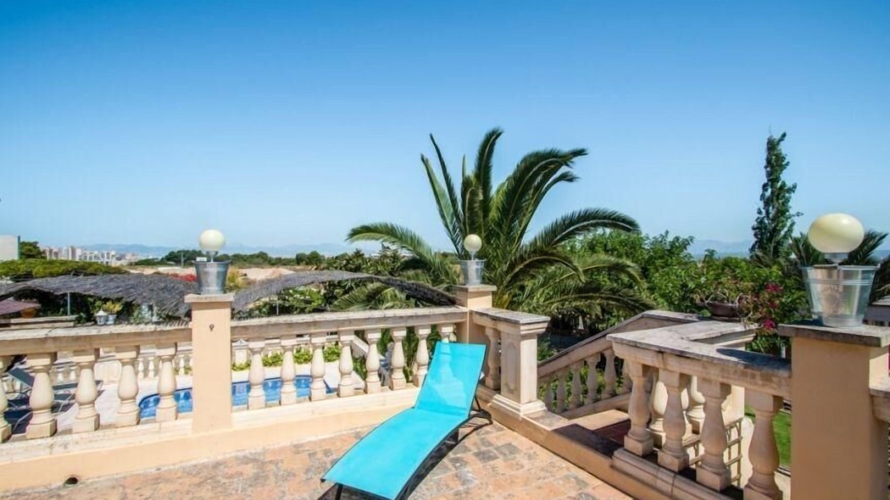 Photo of Outdoor in Les Meravelles