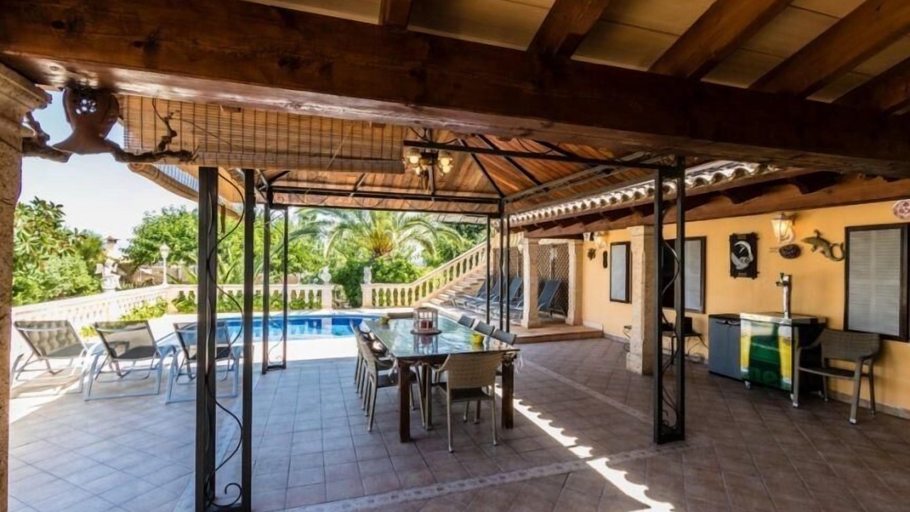 Photo of Outdoor in Les Meravelles