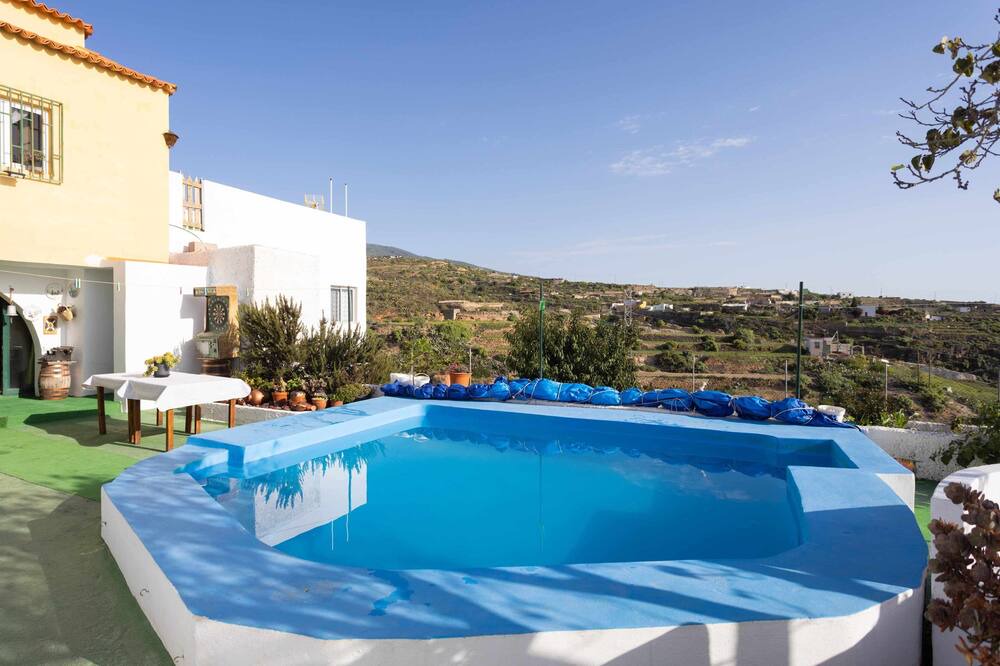 Photo of Outdoor in Fasnia