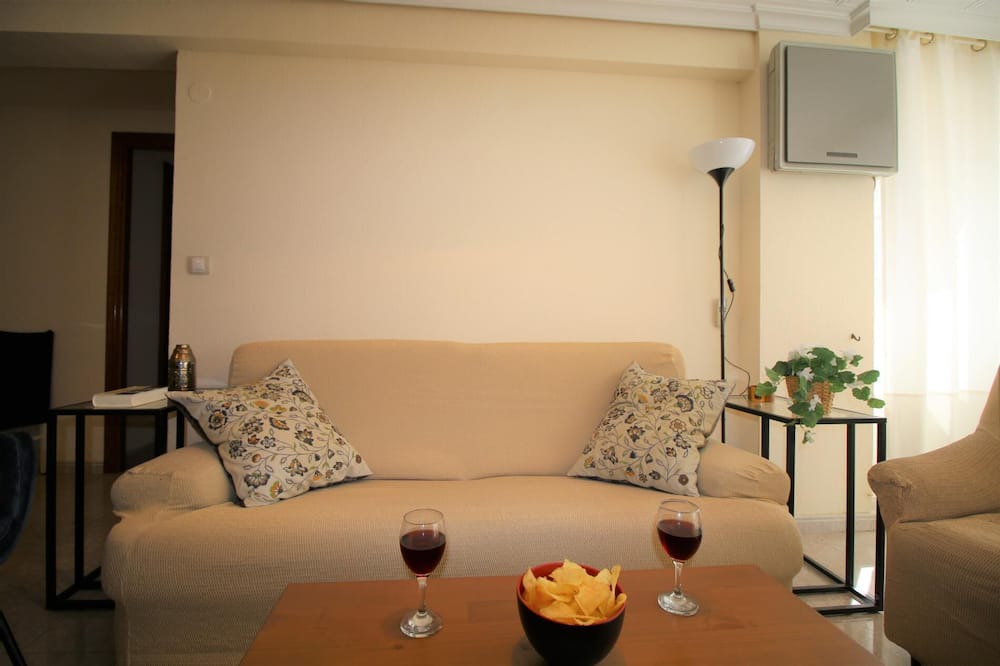 Photo of Livingroom in Leon XIII-Los Naranjos