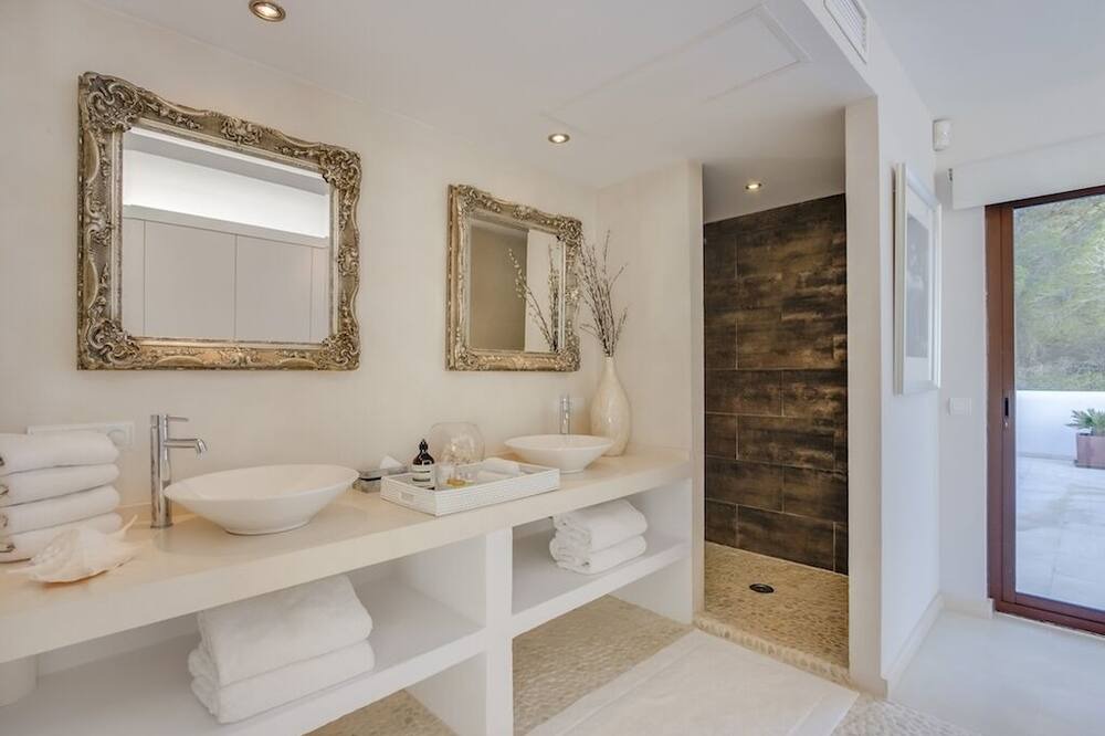 Photo of Bathroom in Ibiza Island