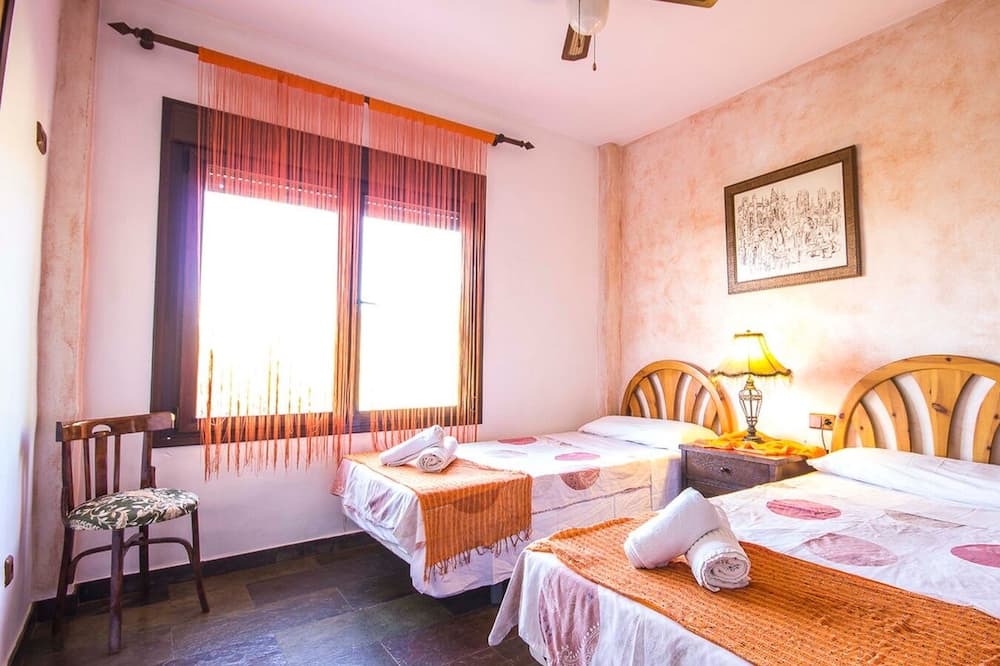 Photo of Bedroom in Canillas de Albaida