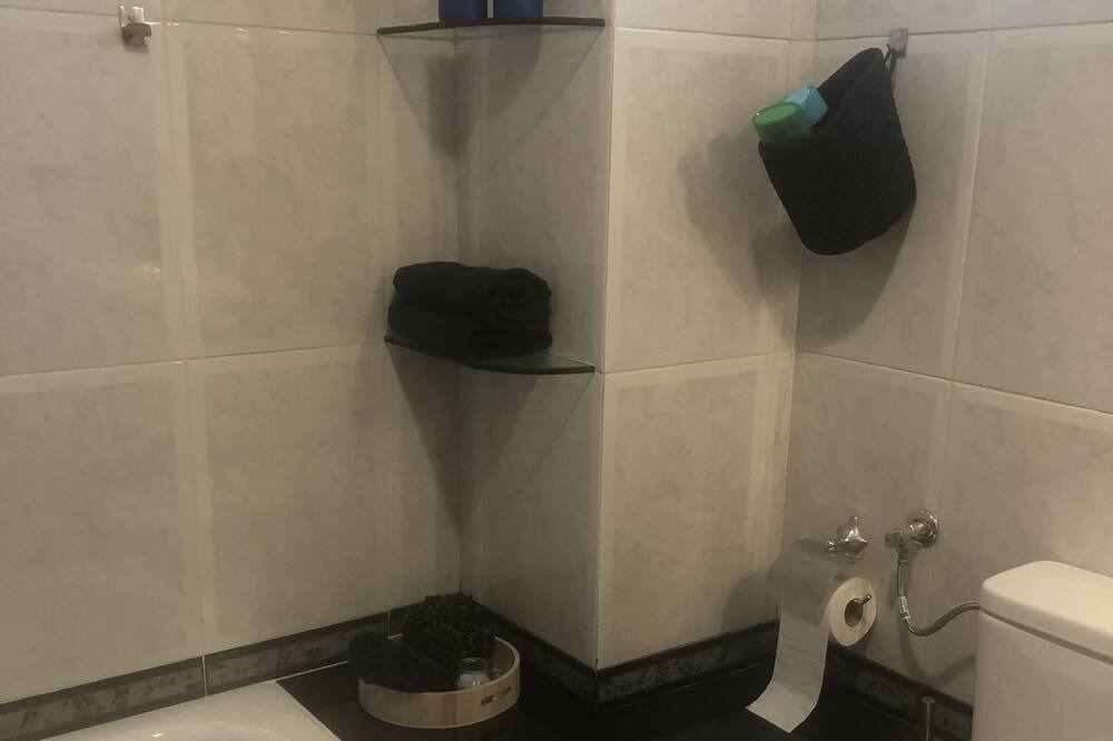 Photo of Bathroom in Candas