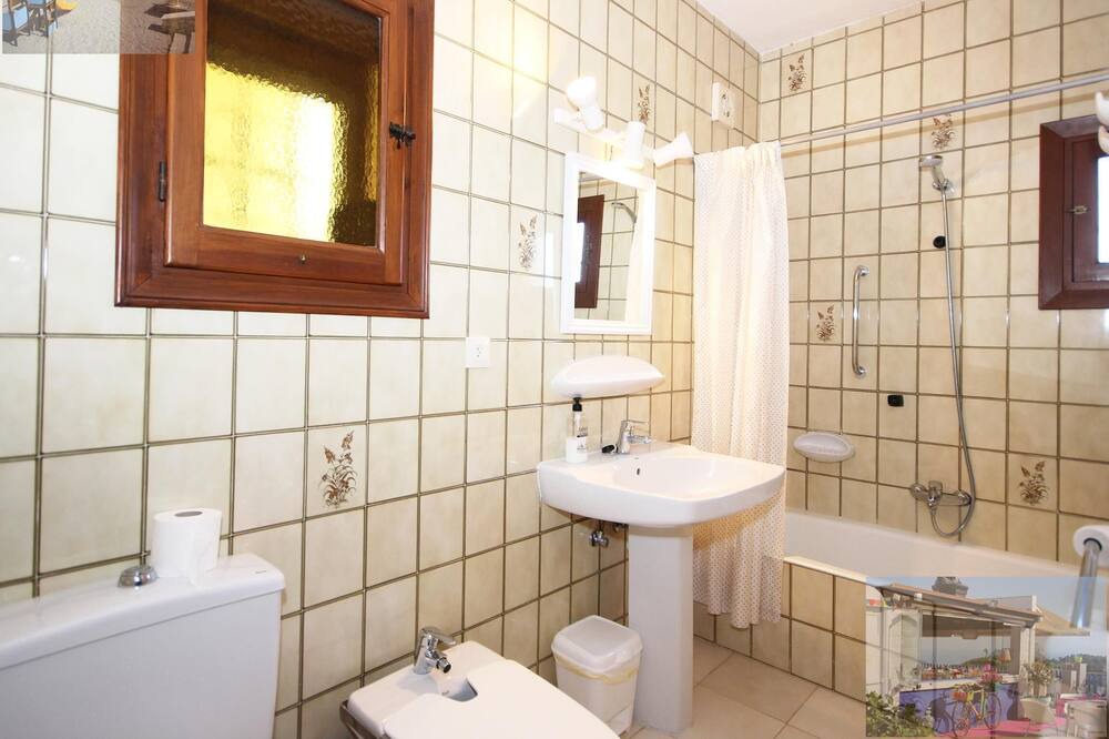 Photo of Bathroom in Teulada