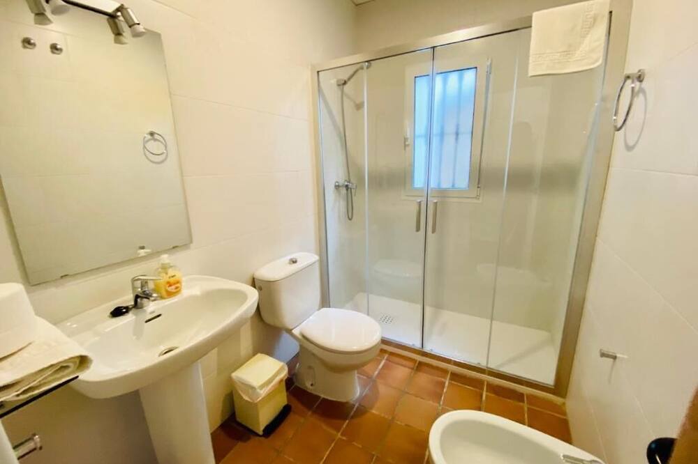 Photo of Bathroom in Benamahoma