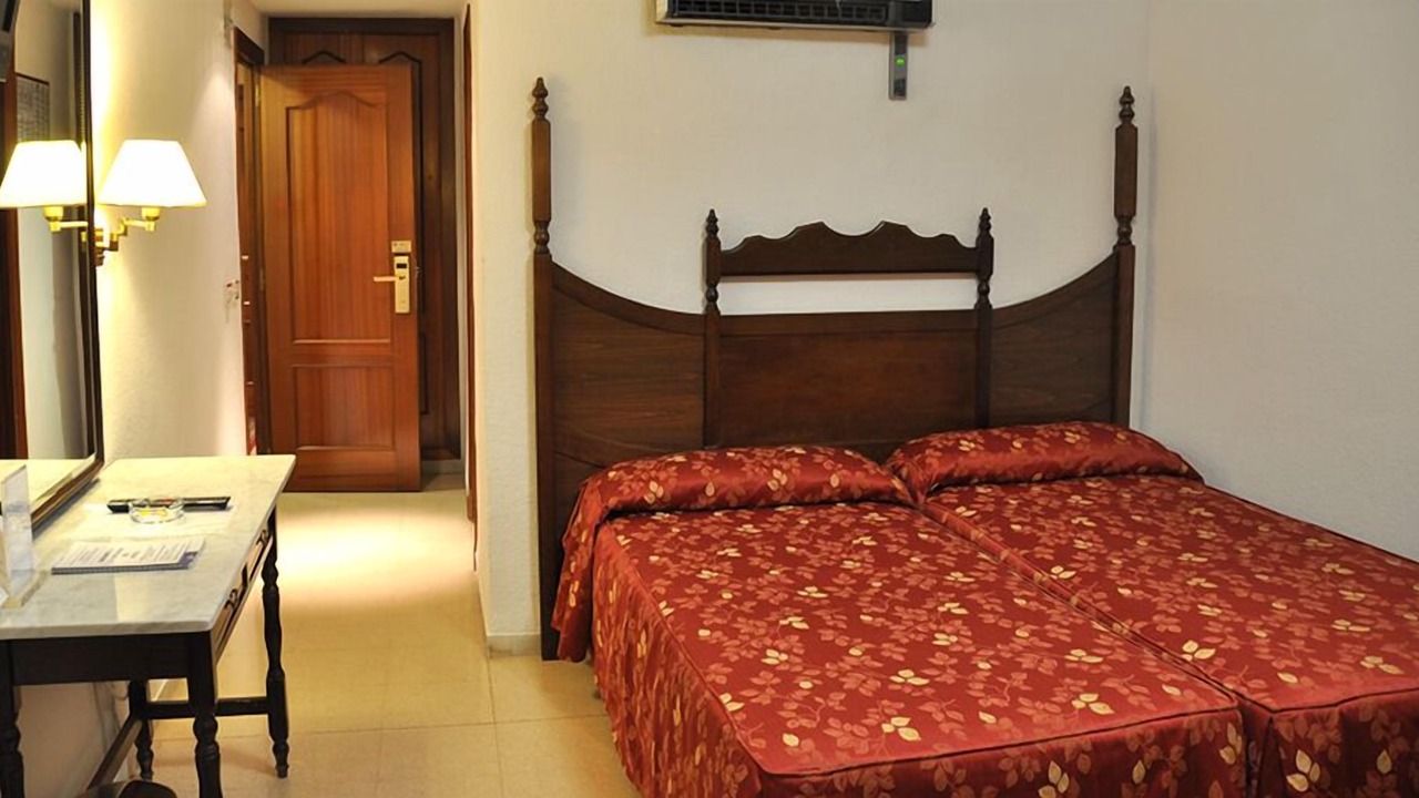 Photo of Bedroom in Alamedilla