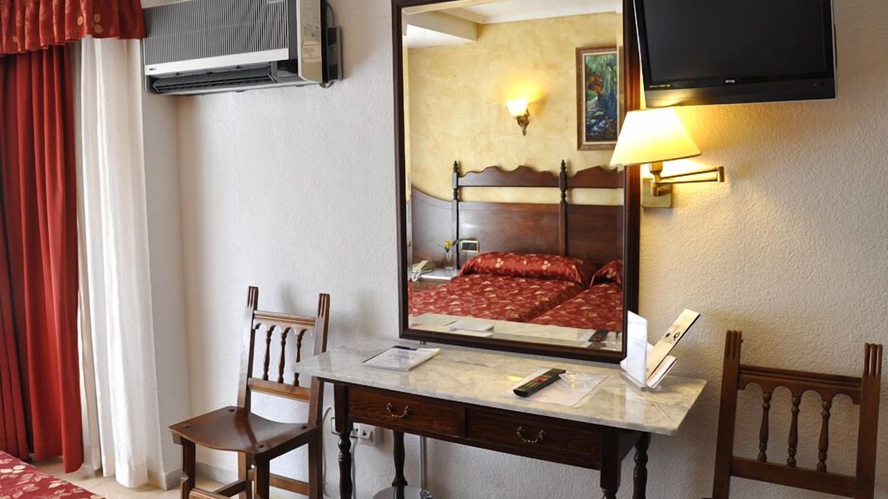 Photo of Bedroom in Alamedilla