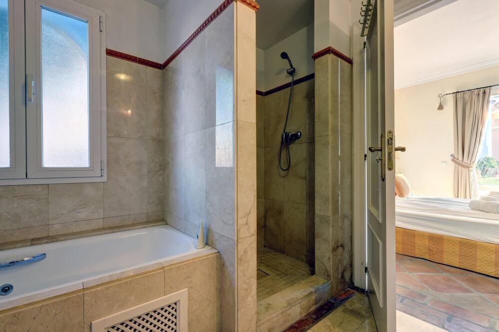 Photo of Bathroom in Bahia de Casares