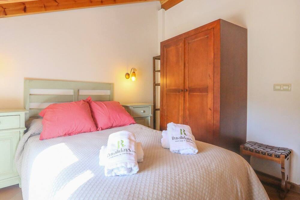 Photo of Bedroom in Castano del Robledo