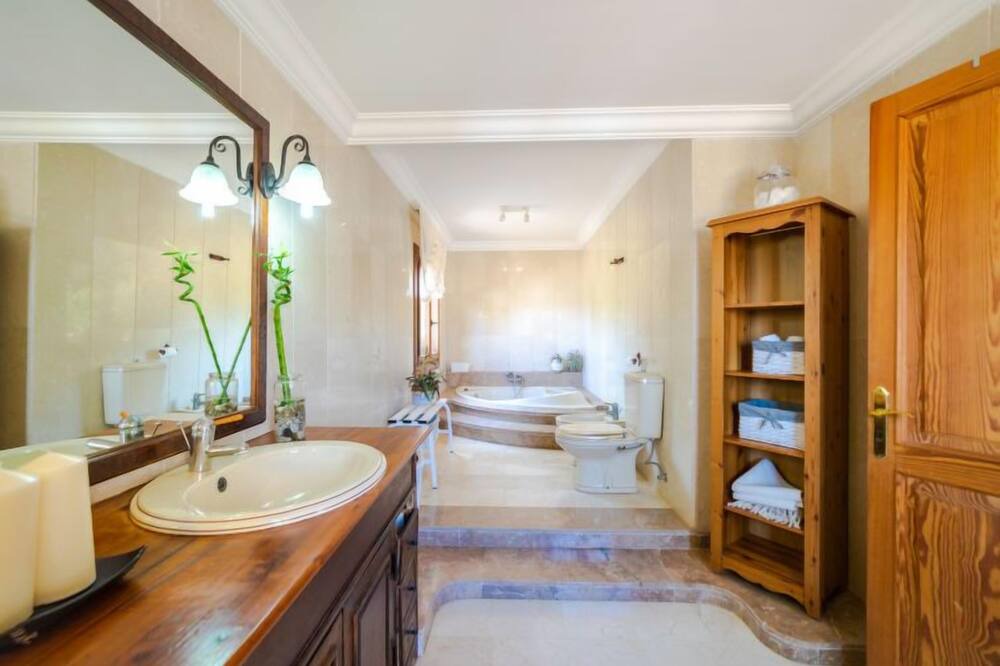 Photo of Bathroom in Mancor de la Vall