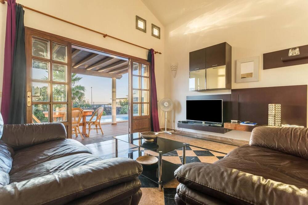Photo of Livingroom in Montana Roja