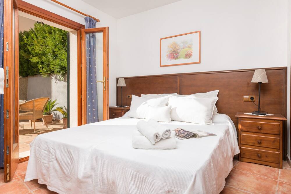 Photo of Bedroom in Alcanada