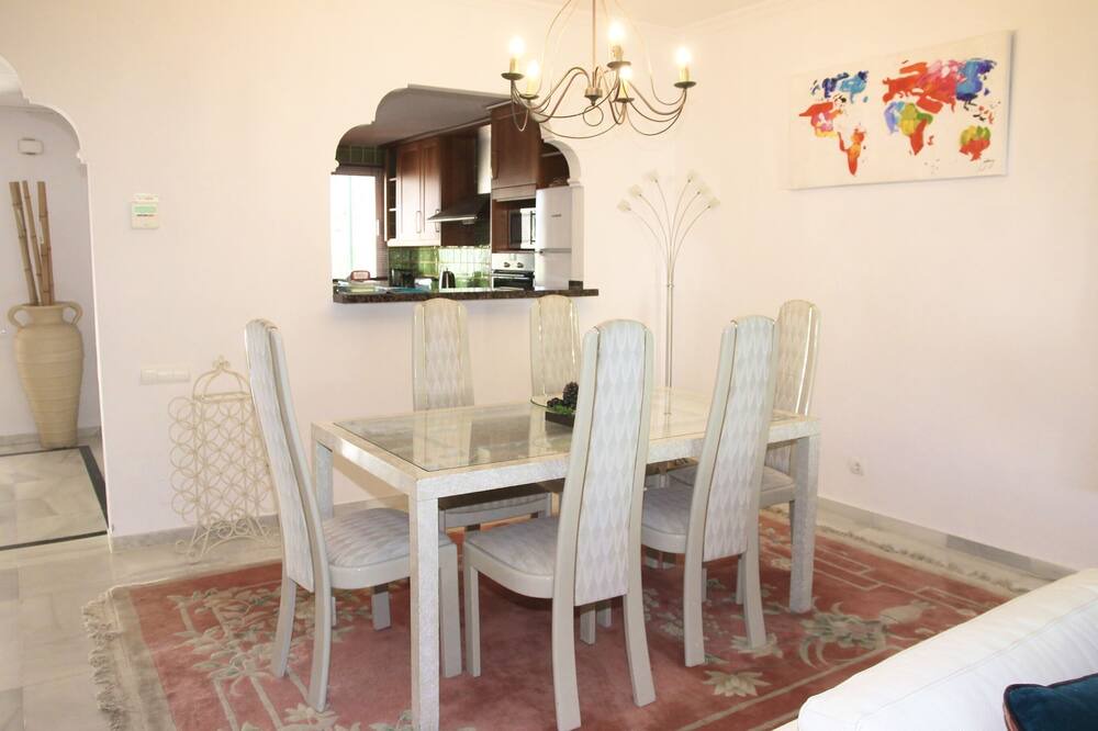Photo of Kitchen in Atalaya-Isdabe
