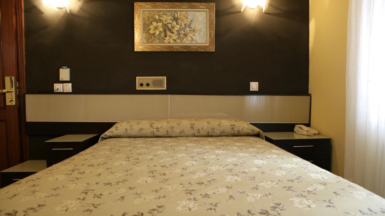 Photo of Bedroom in Aronces