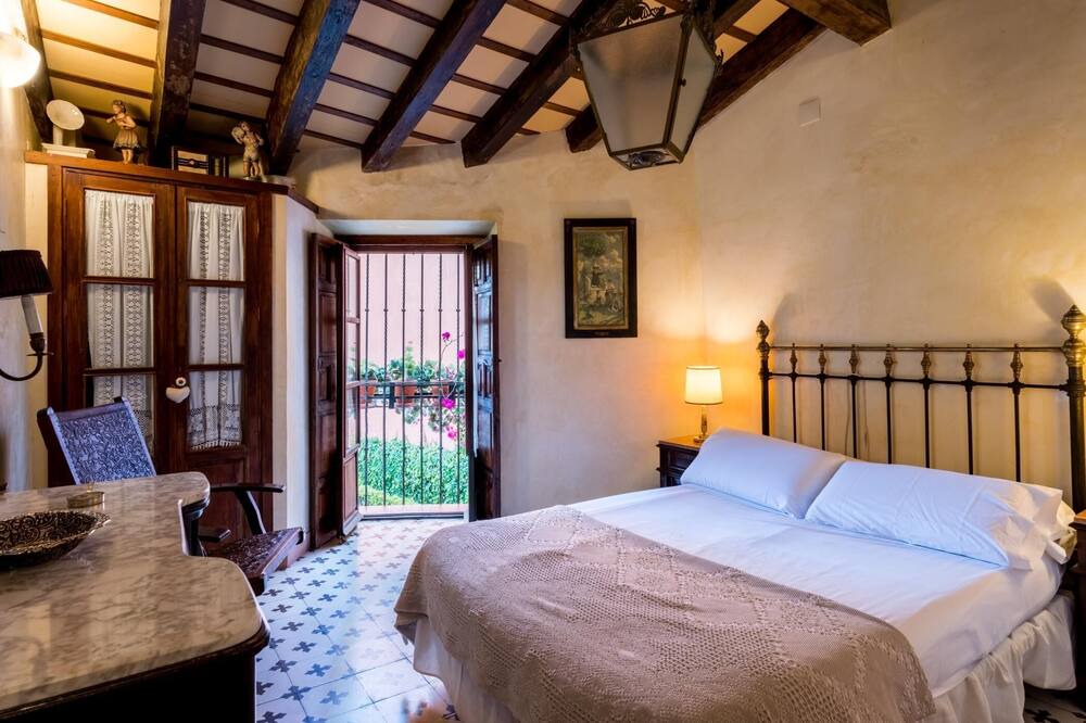 Photo of Bedroom in Santa Cruz