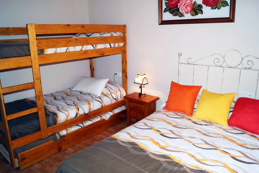 Photo of Bedroom in Benaojan
