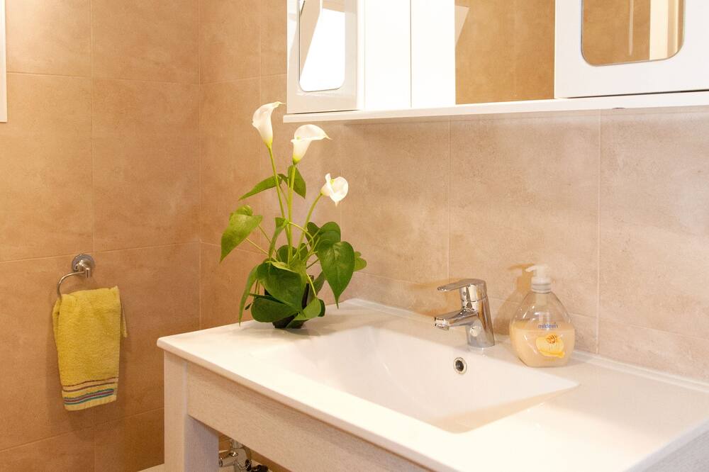 Photo of Bathroom in Crestatx