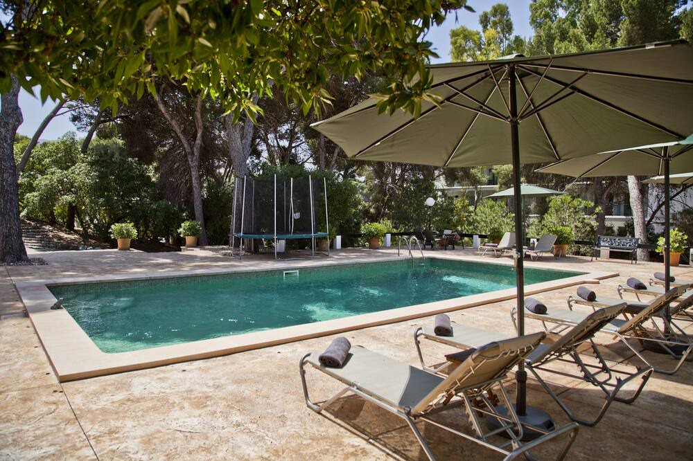 Photo of Outdoor in Les Meravelles