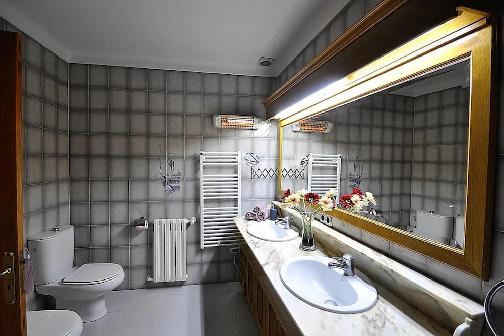 Photo of Bathroom in Montuiri