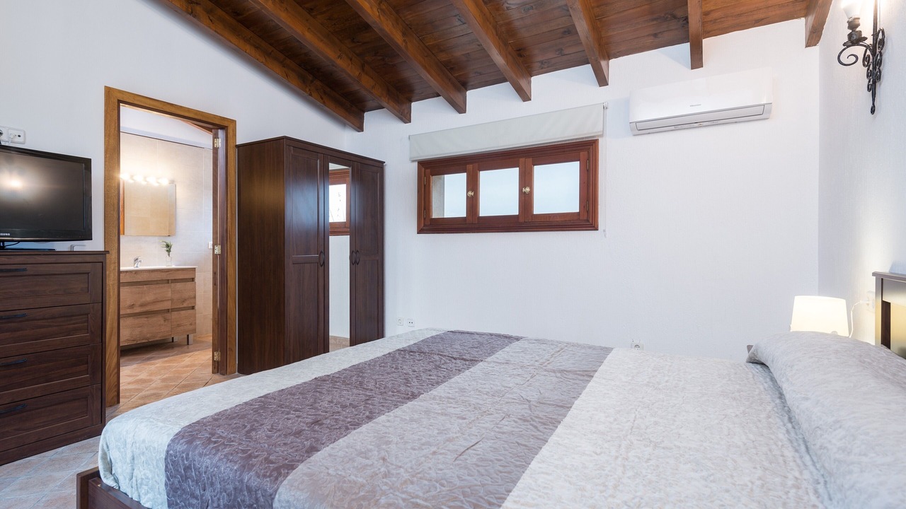 Photo of Bedroom in Lloseta