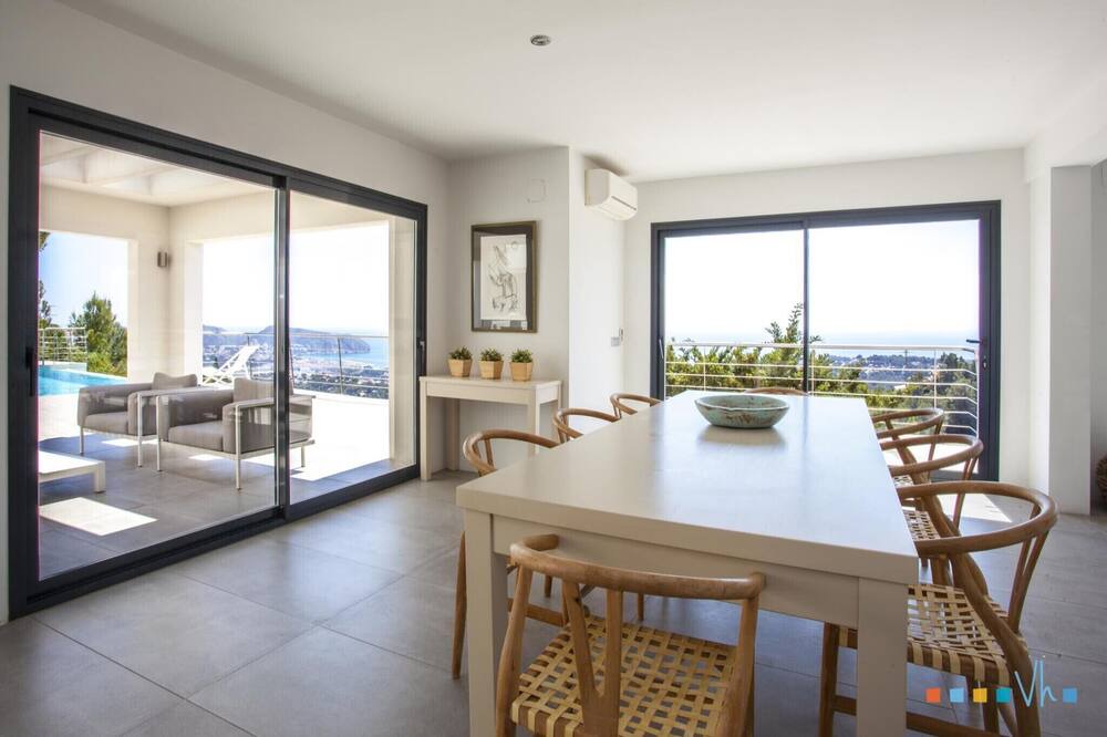 Photo of Livingroom in Benimeit