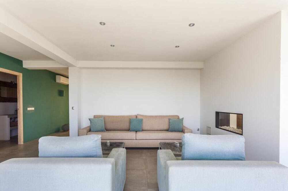 Photo of Livingroom in Benimeit