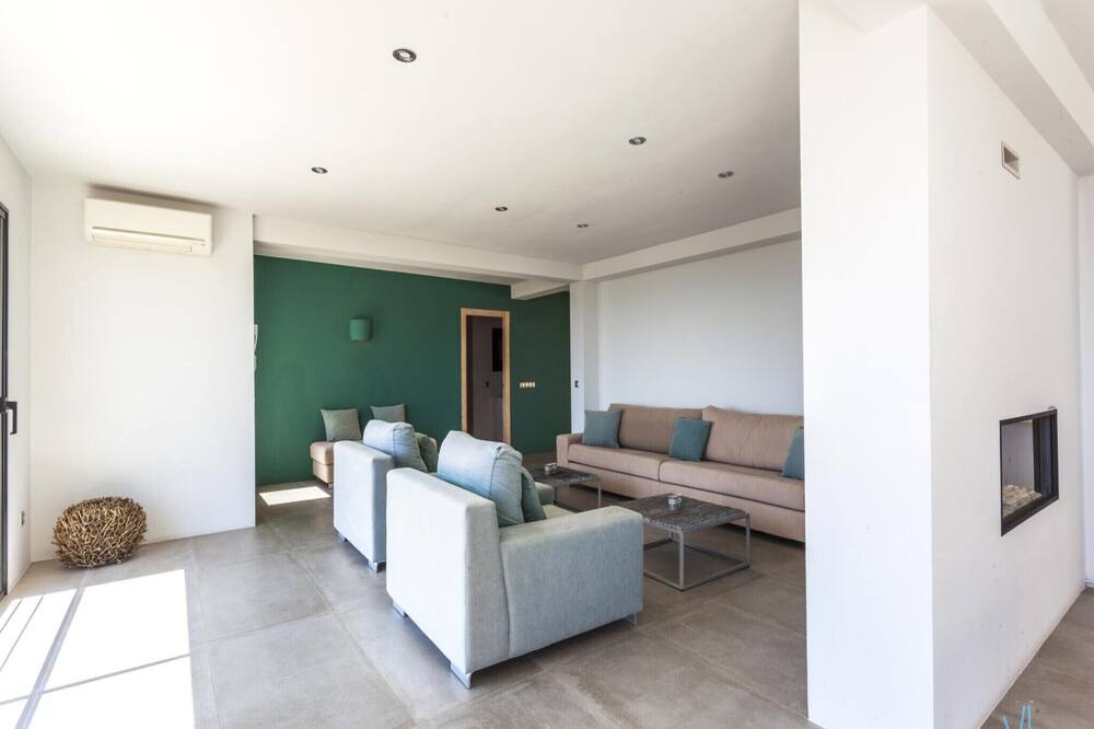 Photo of Livingroom in Benimeit