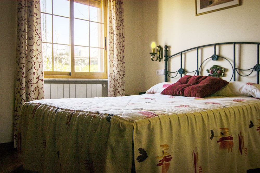 Photo of Bedroom in Aldeadavila de la Ribera