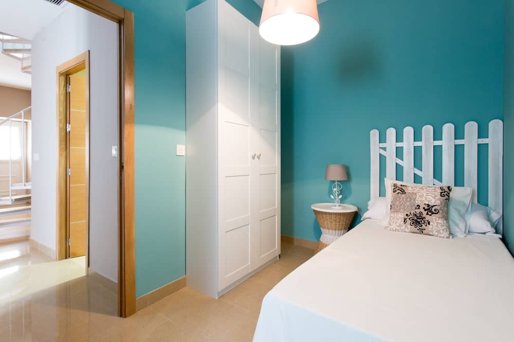 Photo of Bedroom in Alameda