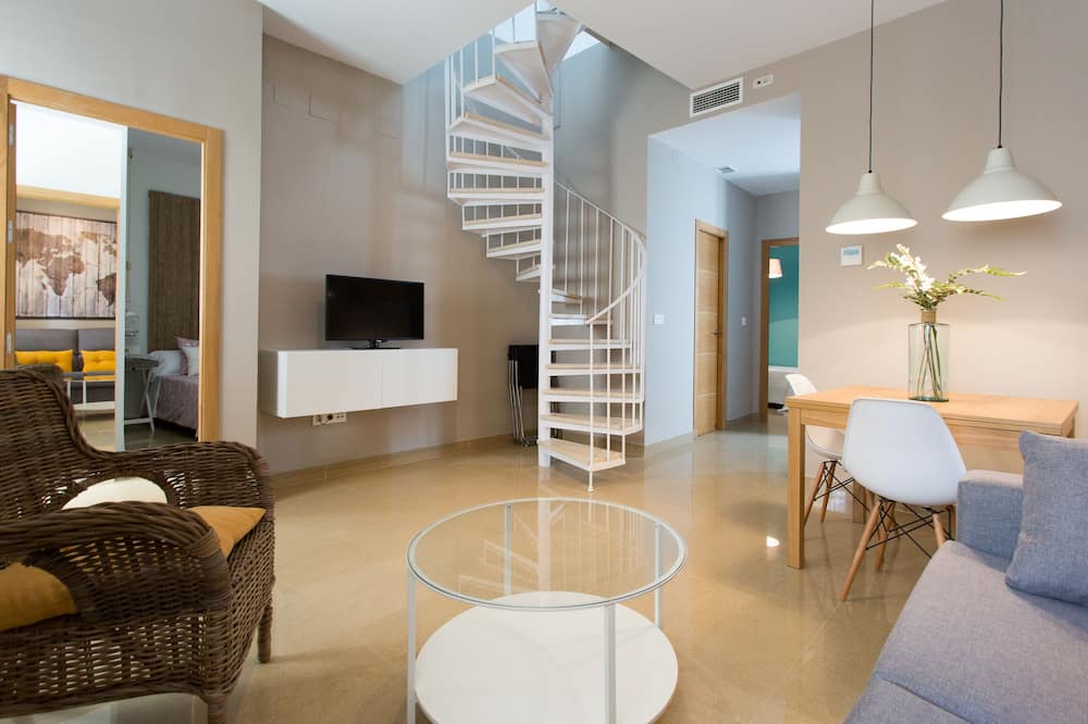 Photo of Livingroom in Alameda