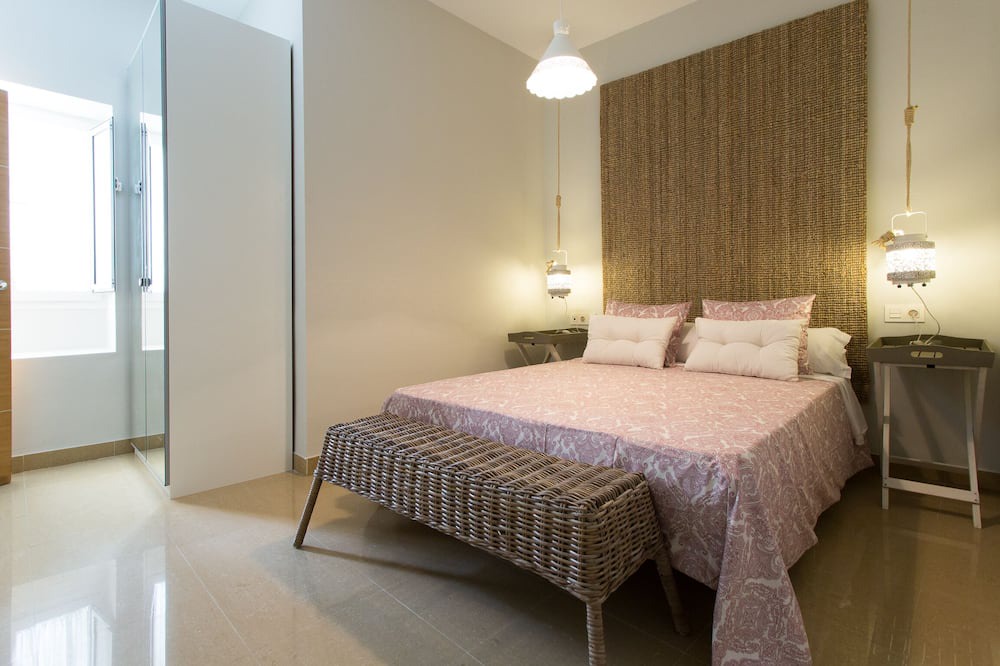 Photo of Bedroom in Alameda