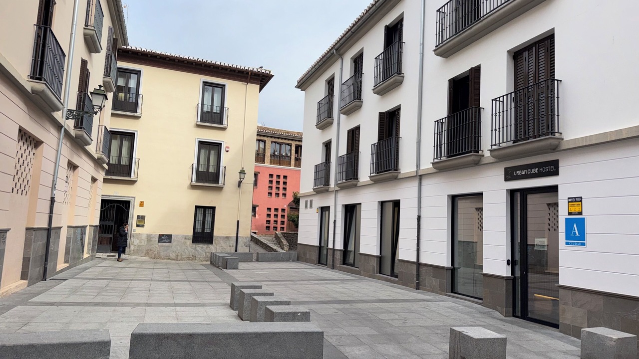 Photo of Outdoor in Central District
