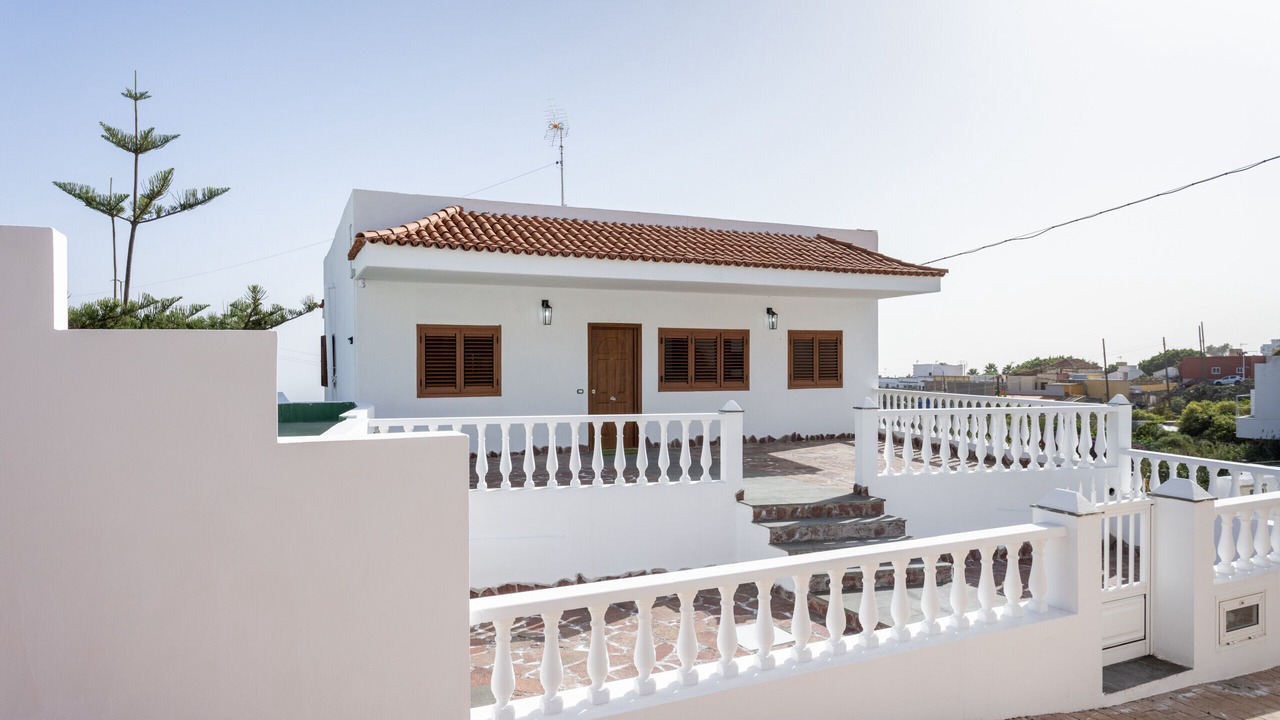 Photo of Outdoor in Fasnia
