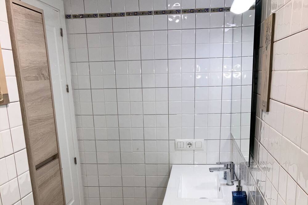 Photo of Bathroom in Alameda