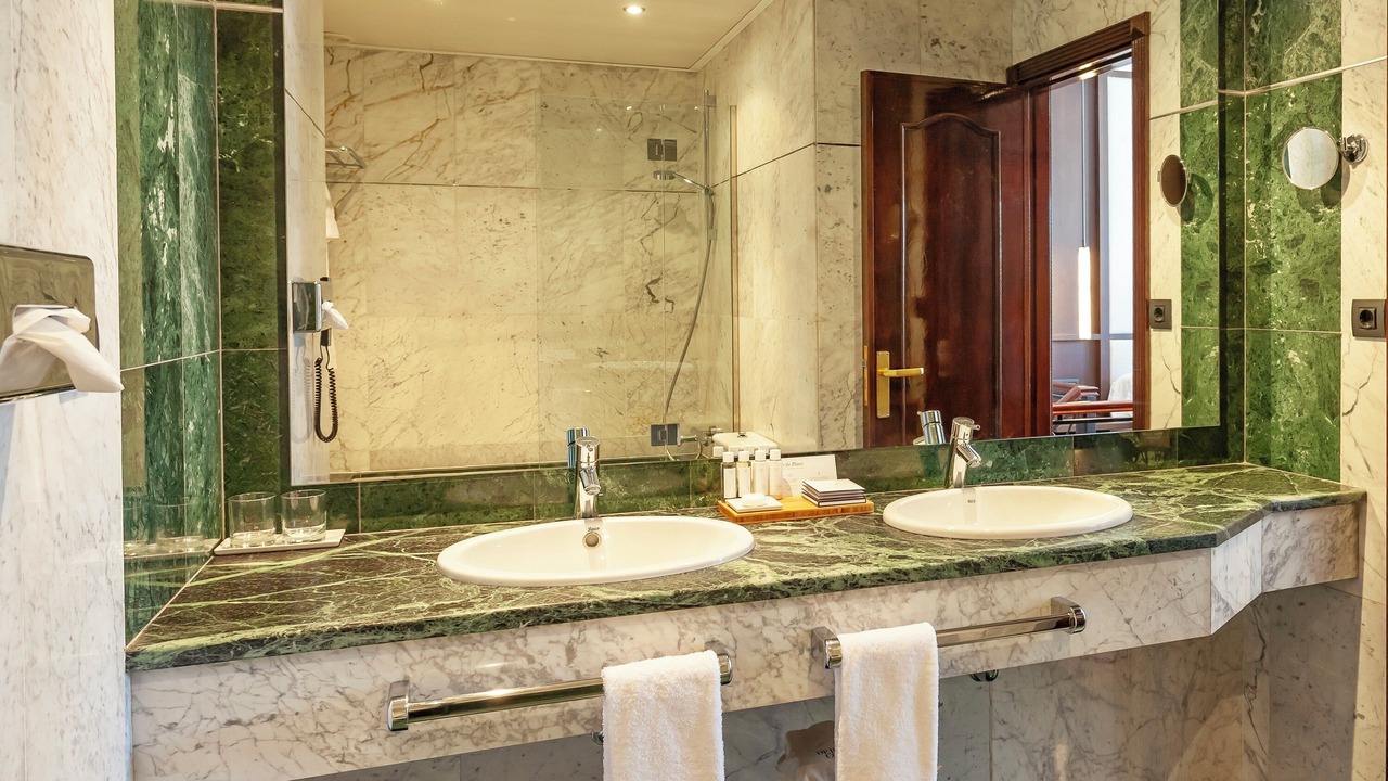 Photo of Bathroom in Cortes