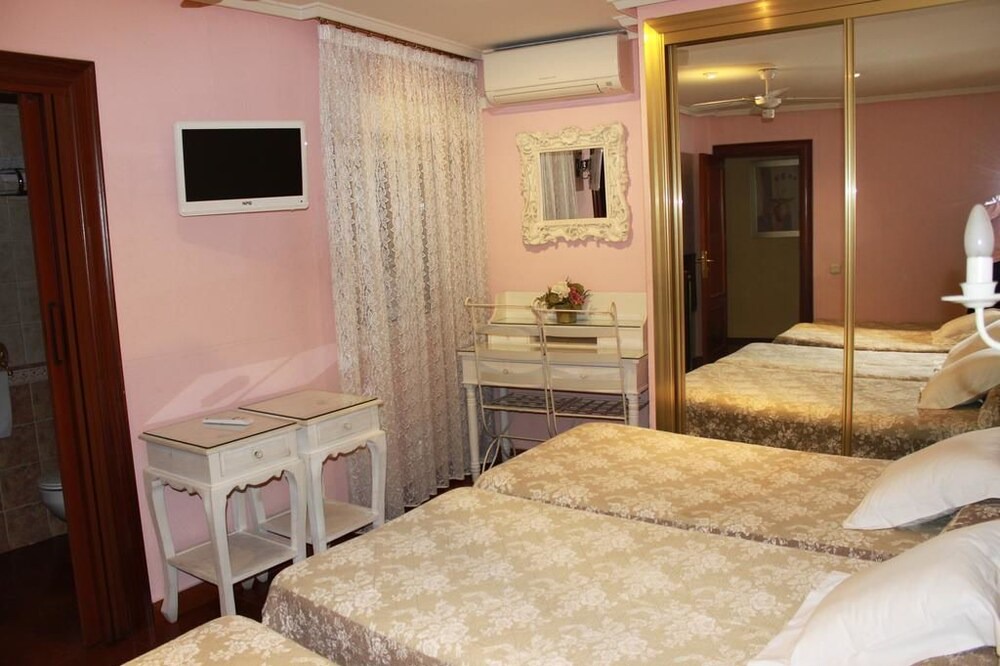 Photo of Bedroom in Oeste