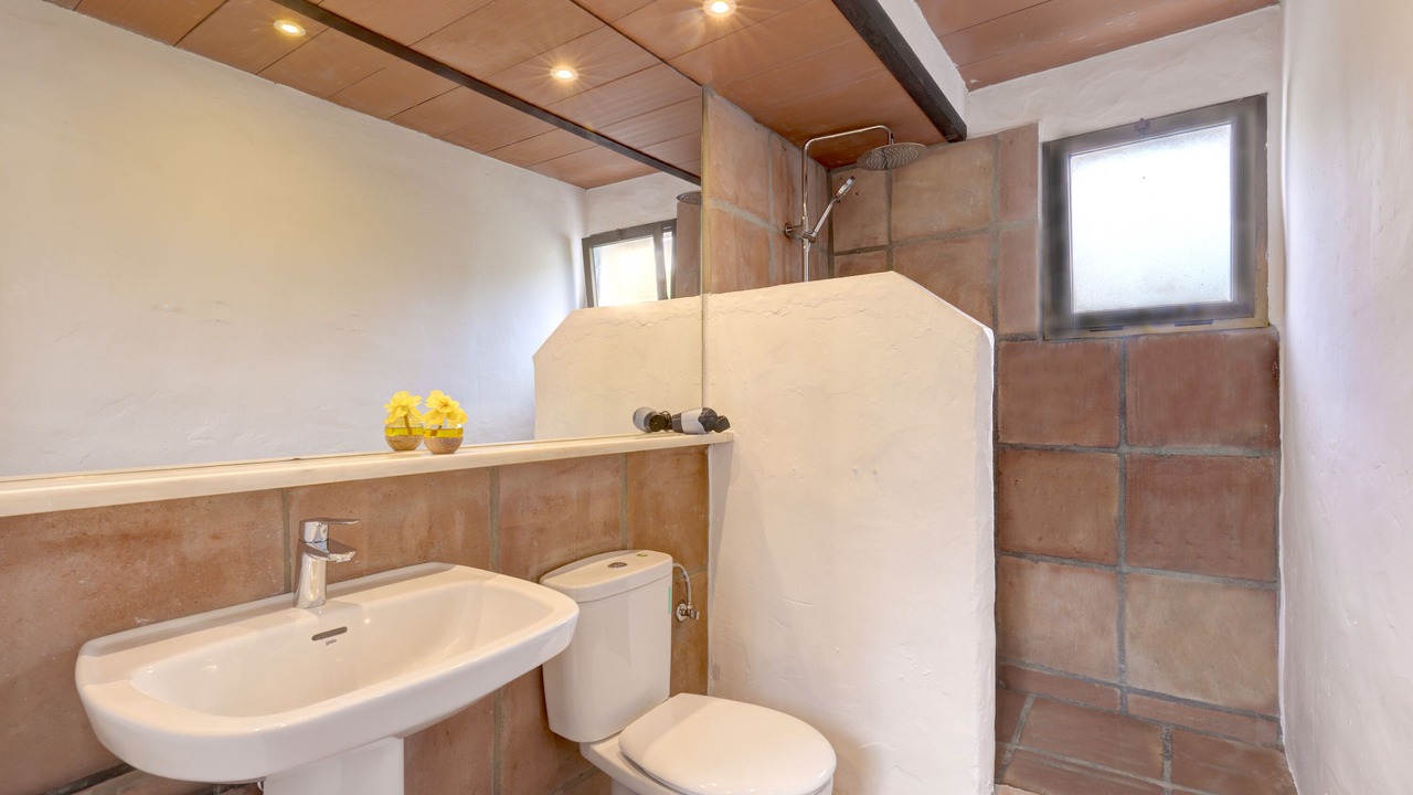 Photo of Bathroom in Casares