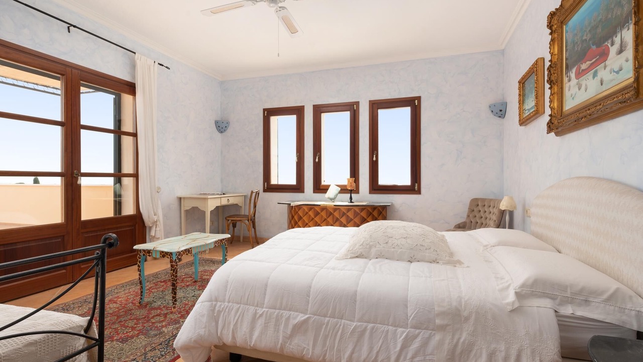 Photo of Bedroom in S Horta