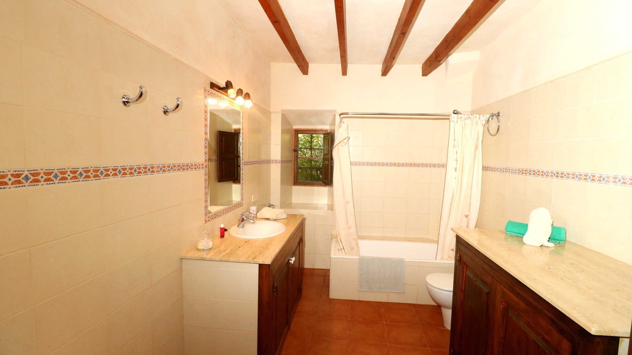 Photo of Bathroom in Es Llombards
