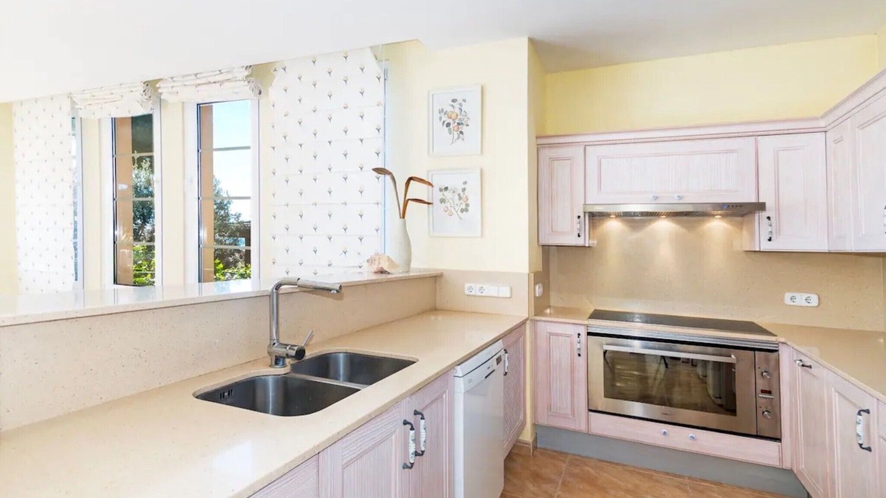 Photo of Kitchen in Alcanada