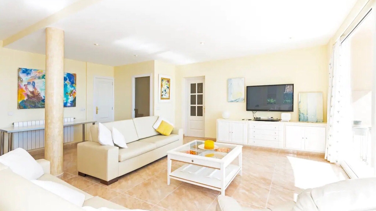 Photo of Livingroom in Alcanada