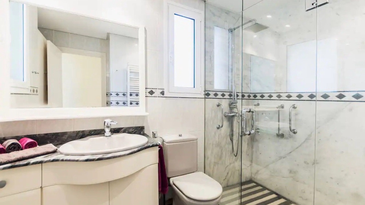 Photo of Bathroom in Alcanada