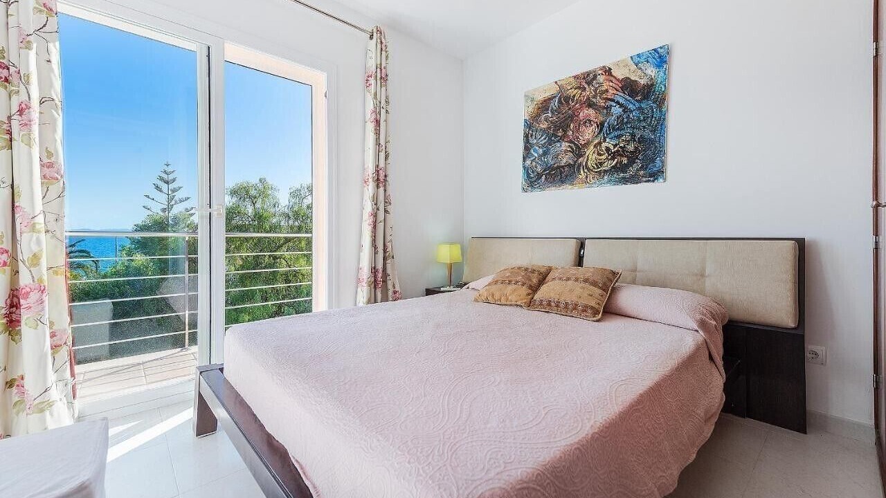 Photo of Bedroom in Alcanada