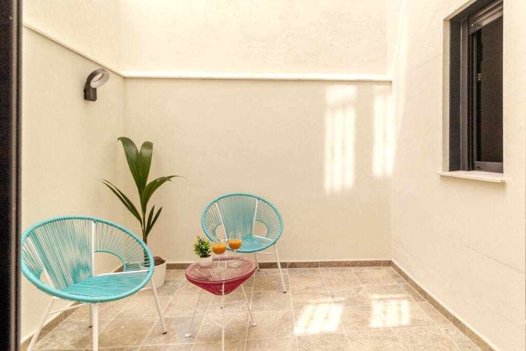 Photo of Patio Balcony in La Goleta