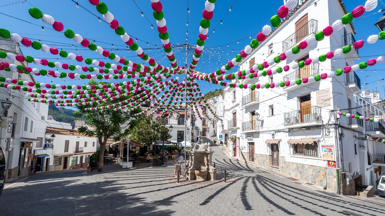 Photo of Others in Casares