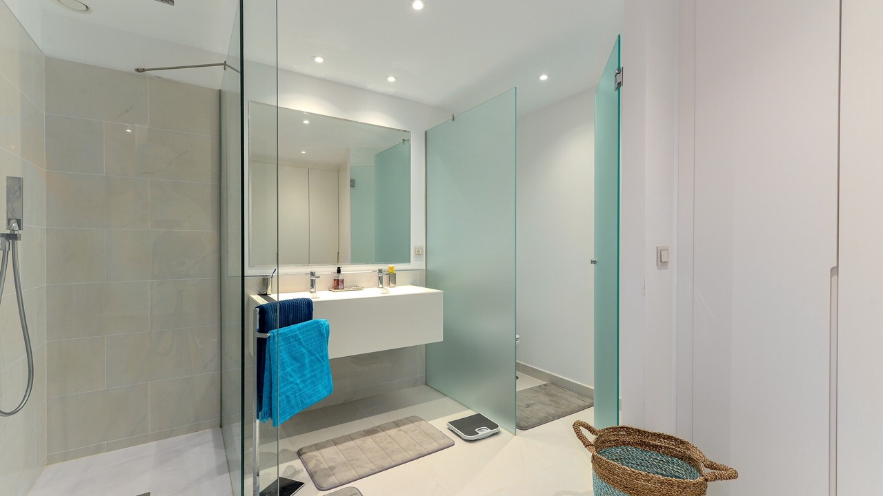 Photo of Bathroom in New Golden Mile