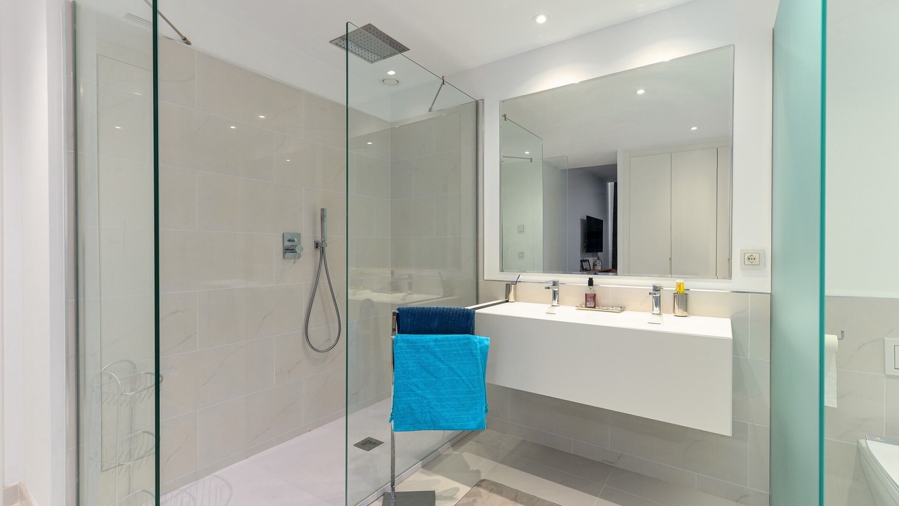 Photo of Bathroom in New Golden Mile